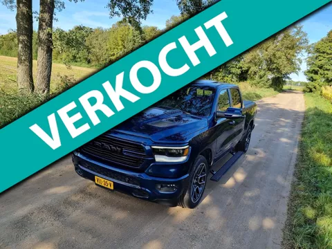 Dodge Ram 1500 5.7 V8 4x4 REBEL SPORT, zwarte hemel, groot scherm, schuifdak, 22 inch , LPG, 3500 KG trekgewicht, treedplank autom